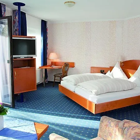 فندق Landkomfort Elsenmann Garni 3*